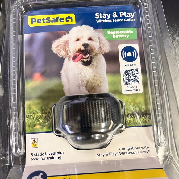 PetSafe Stay&Play Wireless Pet Fence with Replaceable Battery Collar - Picture 1 of 3